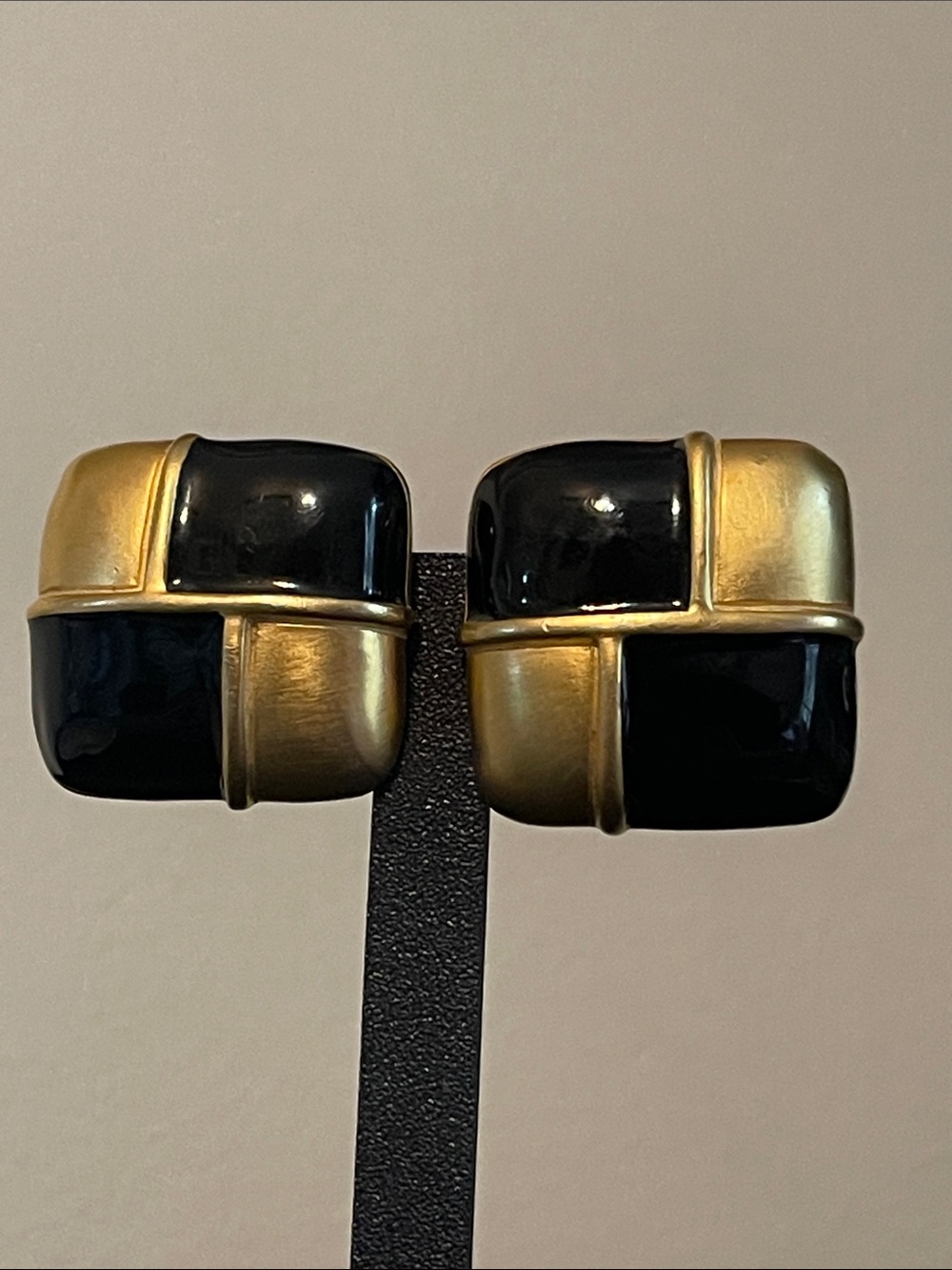 1980’s Givenchy Black & Gold Geometric Checkered Runway Clip-On Earrings - Picture 8 of 11